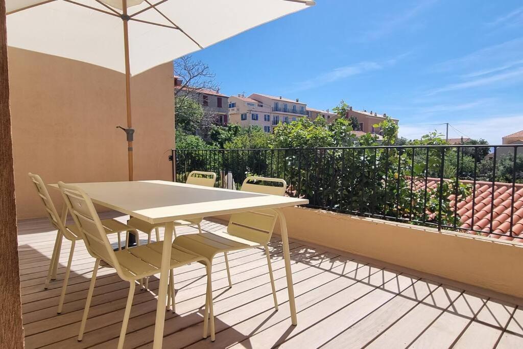 Appartement Au Centre Du Village Cargèse Eksteriør billede